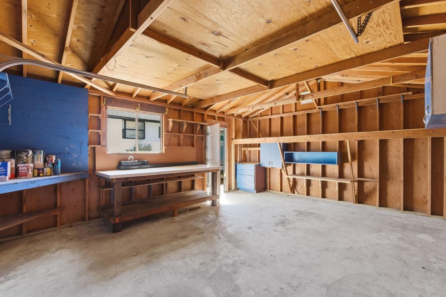 Detail Gallery Image 25 of 26 For 1051 Manhattan Ct, Sunnyvale,  CA 94087 - 3 Beds | 2 Baths