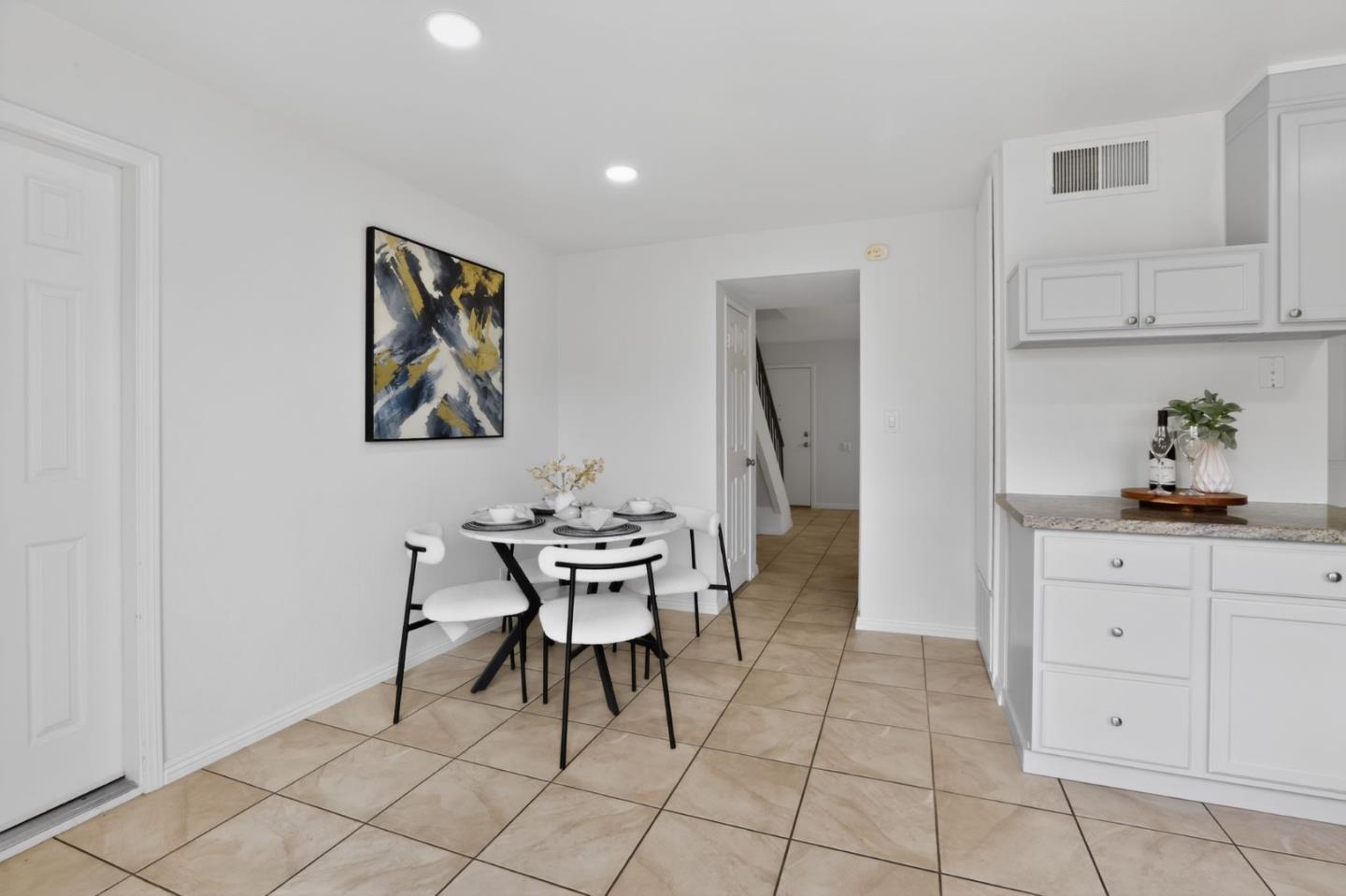 Detail Gallery Image 6 of 15 For 2269 Warfield Way #D,  San Jose,  CA 95122 - 3 Beds | 2 Baths