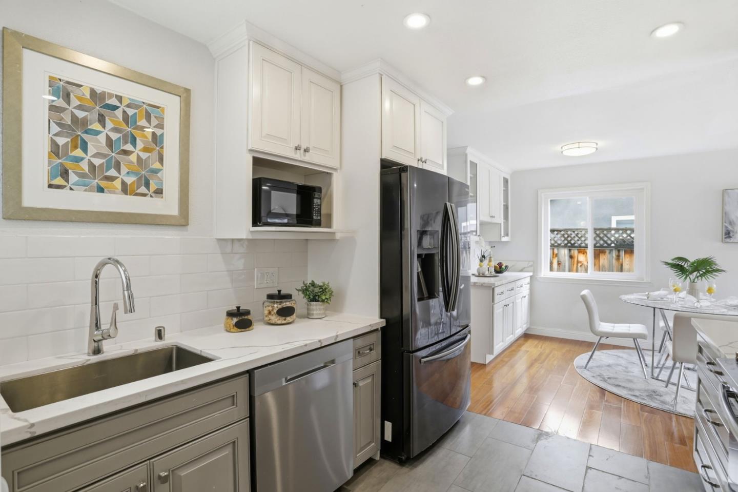 Detail Gallery Image 12 of 34 For 1010 Patricia Ct, Campbell,  CA 95008 - 3 Beds | 2 Baths