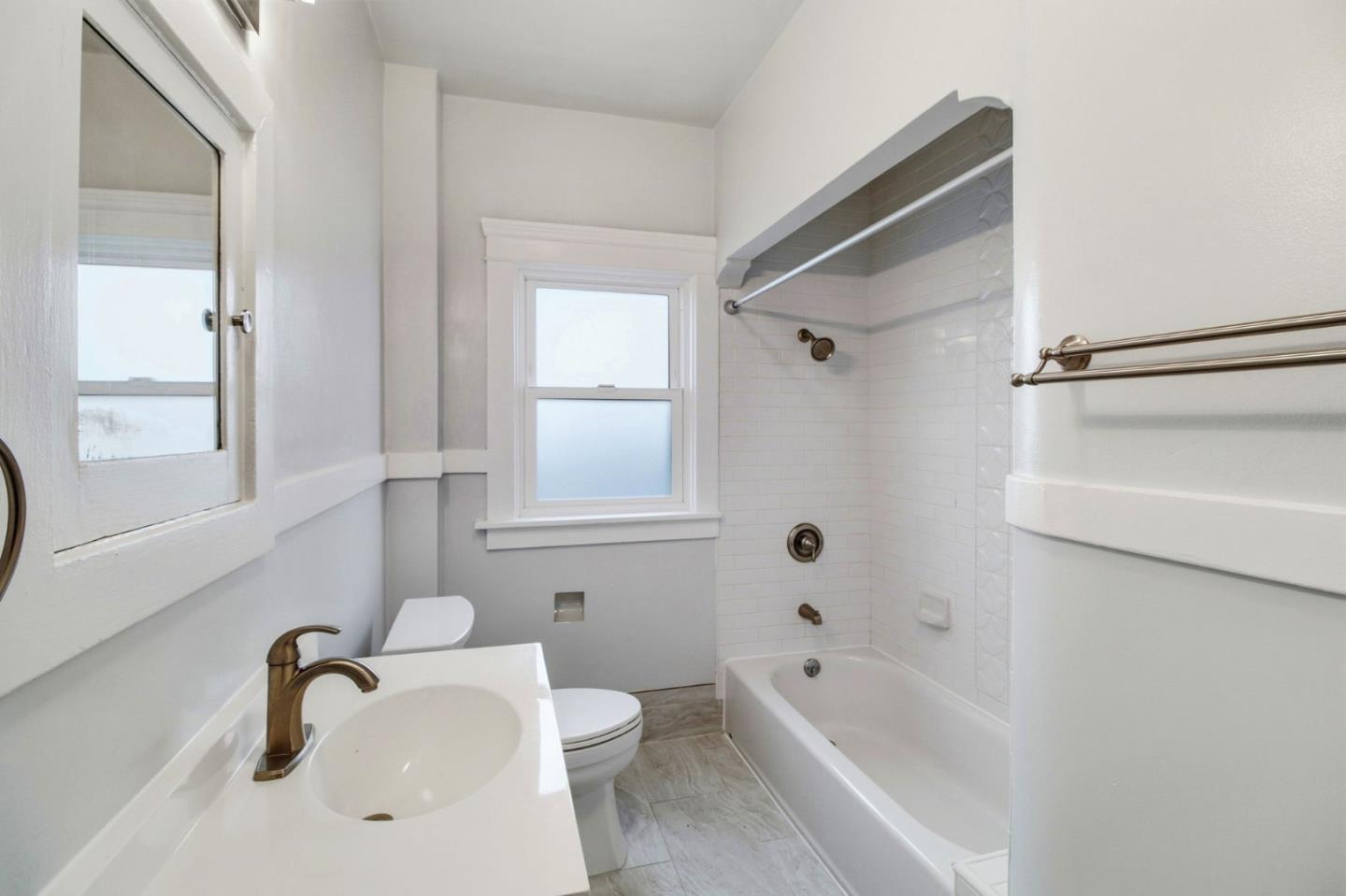 Detail Gallery Image 12 of 57 For 227 Lux Ave, South San Francisco,  CA 94080 - 6 Beds | 2 Baths