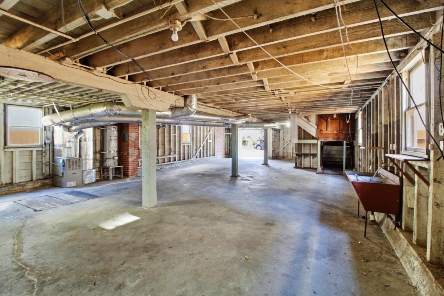 Detail Gallery Image 33 of 57 For 227 Lux Ave, South San Francisco,  CA 94080 - 6 Beds | 2 Baths