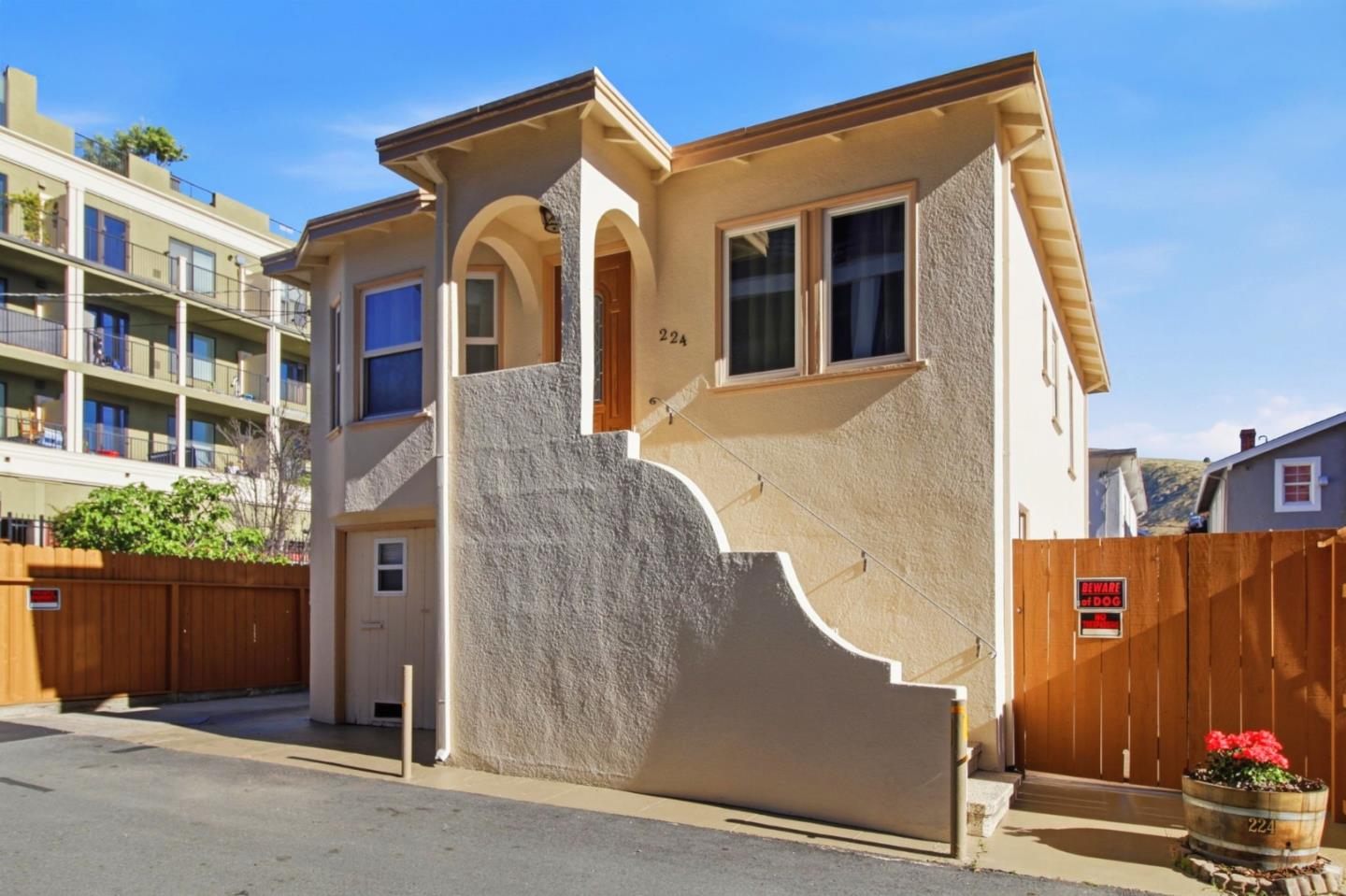 Detail Gallery Image 36 of 57 For 227 Lux Ave, South San Francisco,  CA 94080 - 6 Beds | 2 Baths