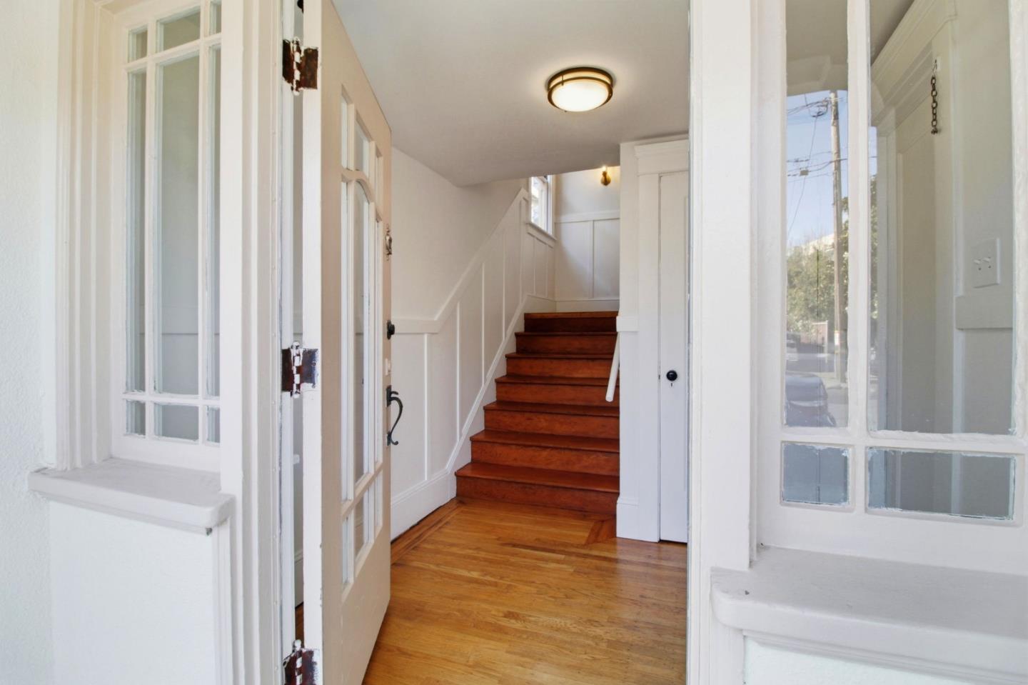 Detail Gallery Image 6 of 57 For 227 Lux Ave, South San Francisco,  CA 94080 - 6 Beds | 2 Baths