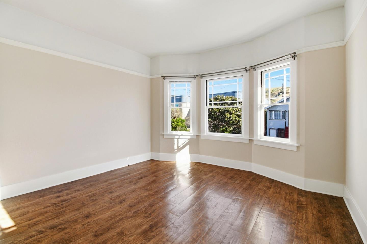 Detail Gallery Image 9 of 57 For 227 Lux Ave, South San Francisco,  CA 94080 - 6 Beds | 2 Baths
