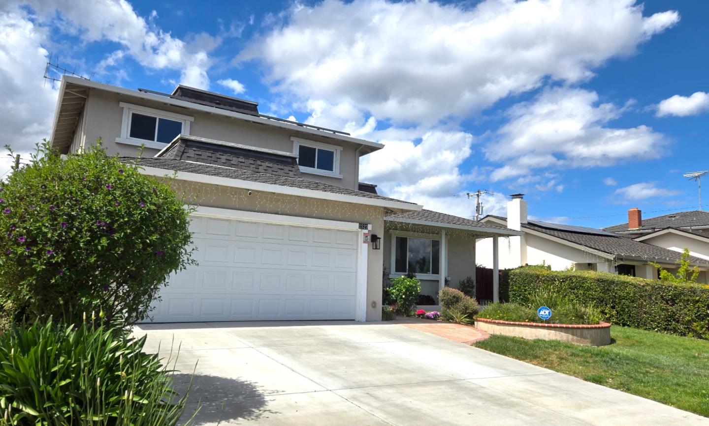 Detail Gallery Image 2 of 5 For 1523 Johnson, San Jose,  CA 95129 - 5 Beds | 3 Baths