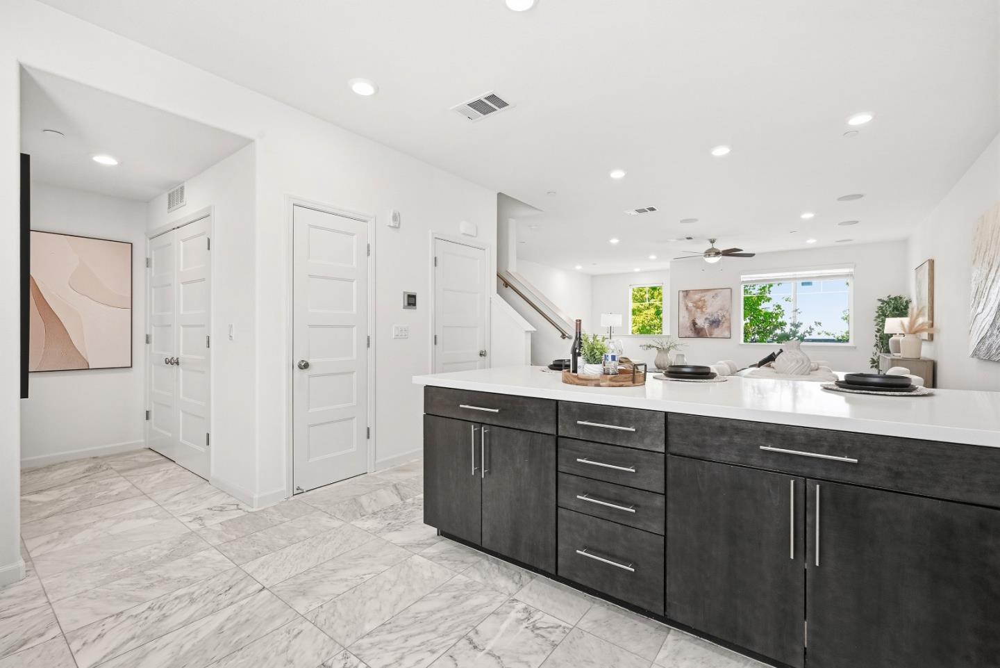 Detail Gallery Image 15 of 46 For 218 William Manly St #3,  San Jose,  CA 95136 - 4 Beds | 3/1 Baths