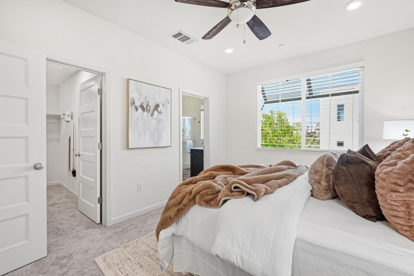 Detail Gallery Image 19 of 46 For 218 William Manly St #3,  San Jose,  CA 95136 - 4 Beds | 3/1 Baths