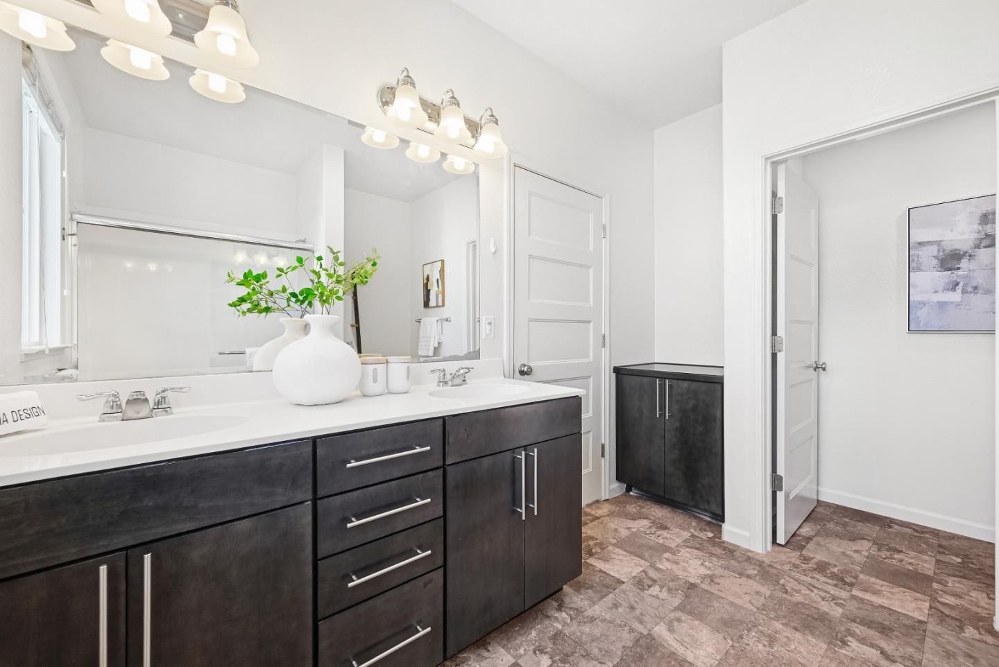 Detail Gallery Image 23 of 46 For 218 William Manly St #3,  San Jose,  CA 95136 - 4 Beds | 3/1 Baths