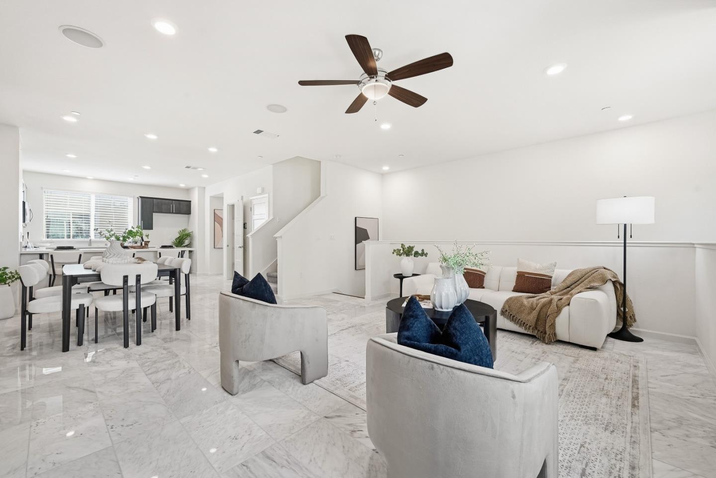 Detail Gallery Image 7 of 46 For 218 William Manly St #3,  San Jose,  CA 95136 - 4 Beds | 3/1 Baths