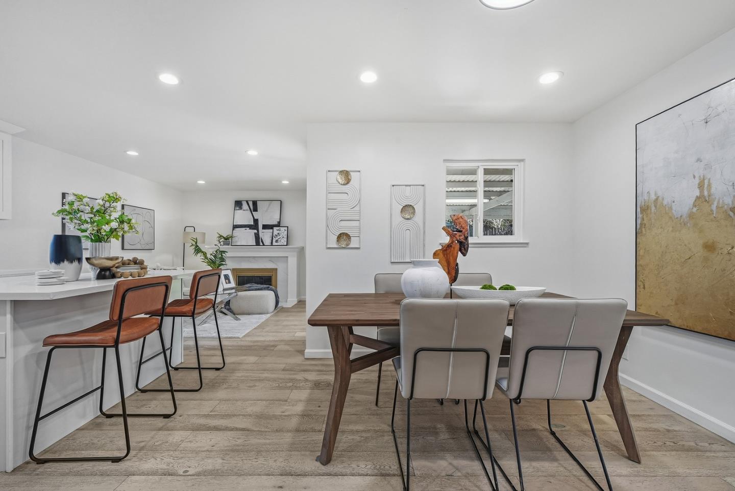 Detail Gallery Image 10 of 37 For 2152 Ashwood Ln, San Jose,  CA 95132 - 5 Beds | 3 Baths