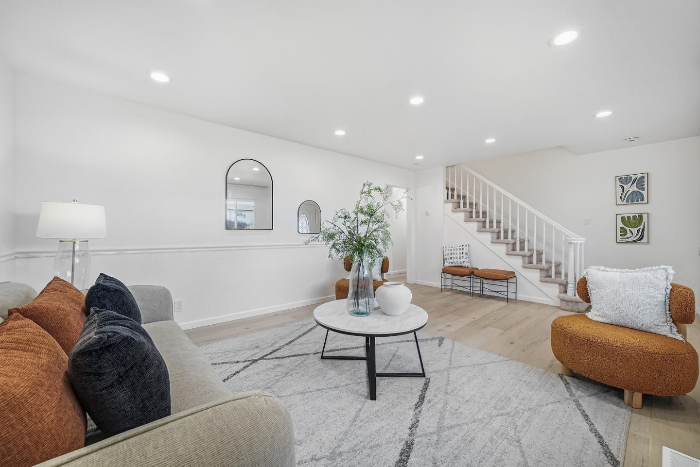 Detail Gallery Image 4 of 37 For 2152 Ashwood Ln, San Jose,  CA 95132 - 5 Beds | 3 Baths