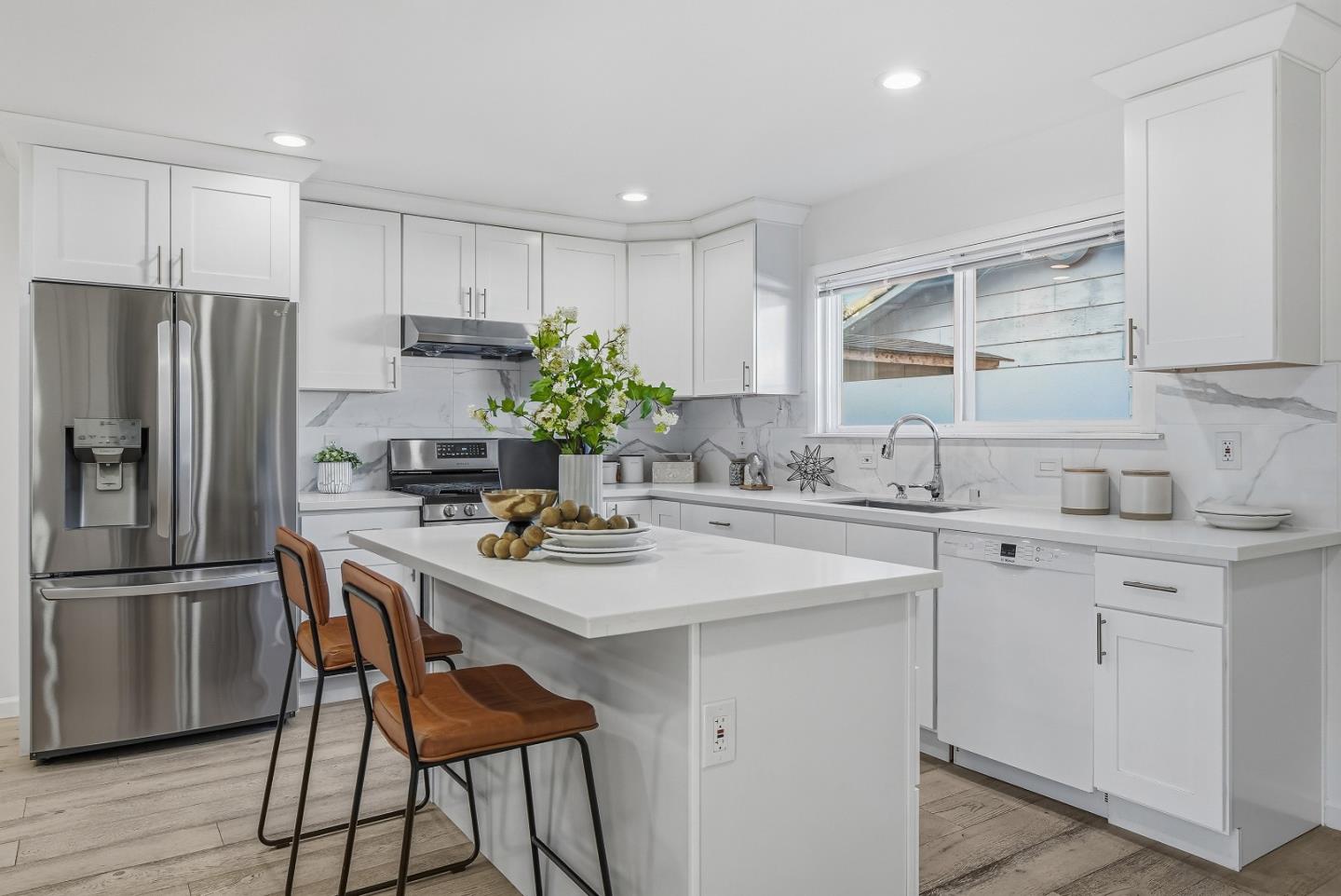 Detail Gallery Image 6 of 37 For 2152 Ashwood Ln, San Jose,  CA 95132 - 5 Beds | 3 Baths