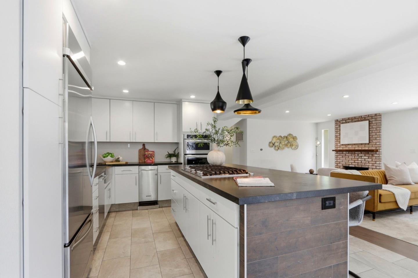 Detail Gallery Image 11 of 31 For 1708 Grizilo Dr, San Jose,  CA 95124 - 4 Beds | 2 Baths