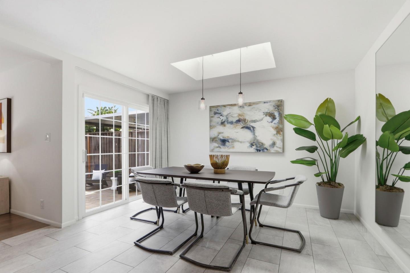 Detail Gallery Image 13 of 31 For 1708 Grizilo Dr, San Jose,  CA 95124 - 4 Beds | 2 Baths