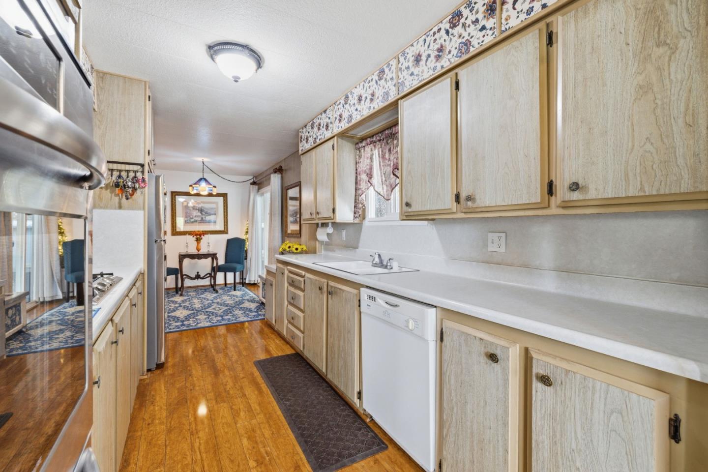 Detail Gallery Image 15 of 97 For 444 Whispering Pines Dr #76,  Scotts Valley,  CA 95066 - 3 Beds | 2 Baths