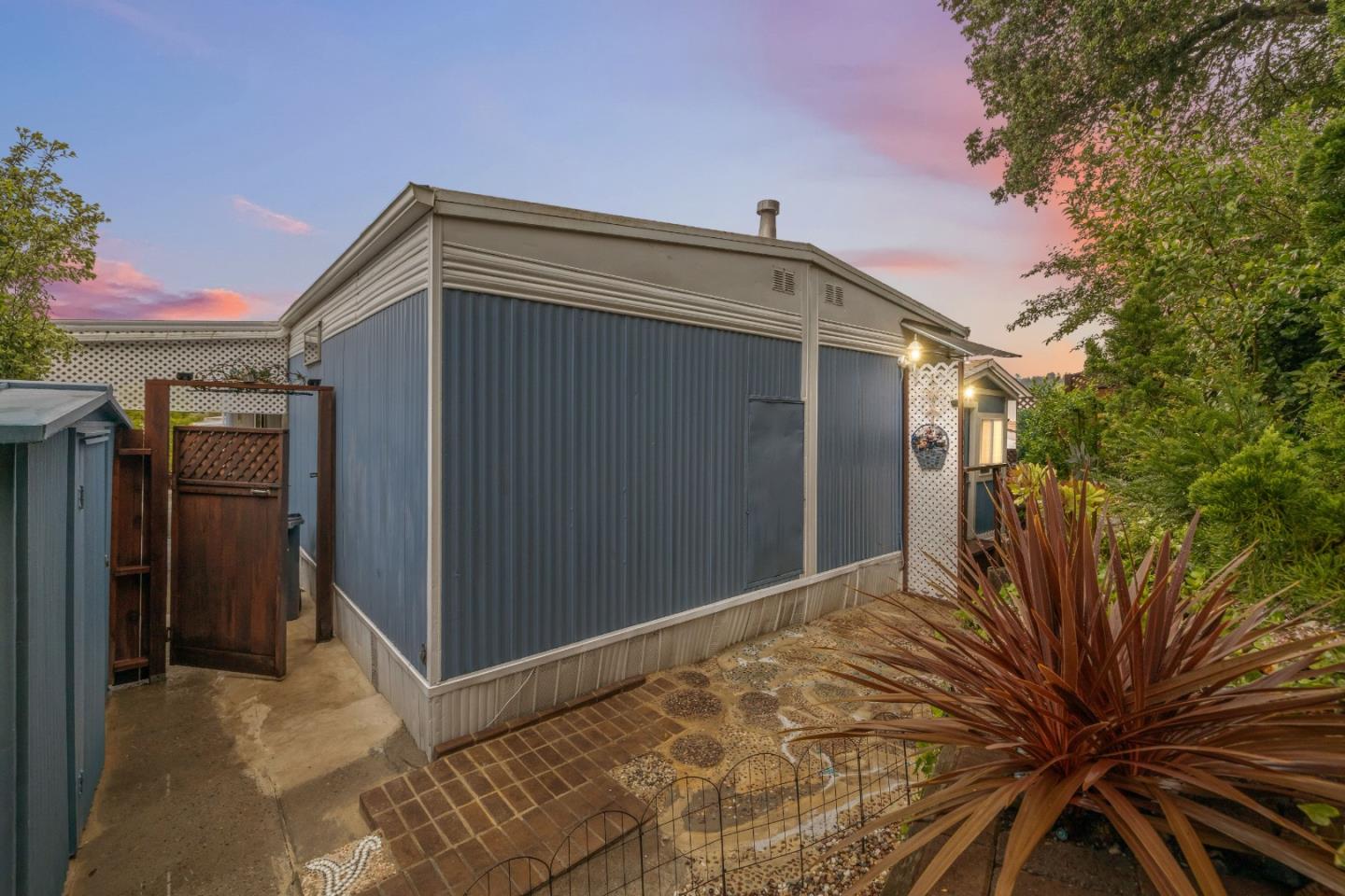 Detail Gallery Image 72 of 97 For 444 Whispering Pines Dr #76,  Scotts Valley,  CA 95066 - 3 Beds | 2 Baths