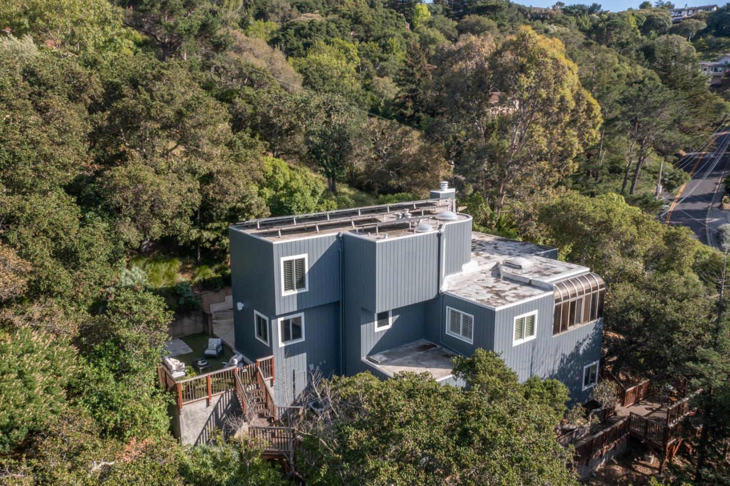 Front Image Thumbnail for ML82044049