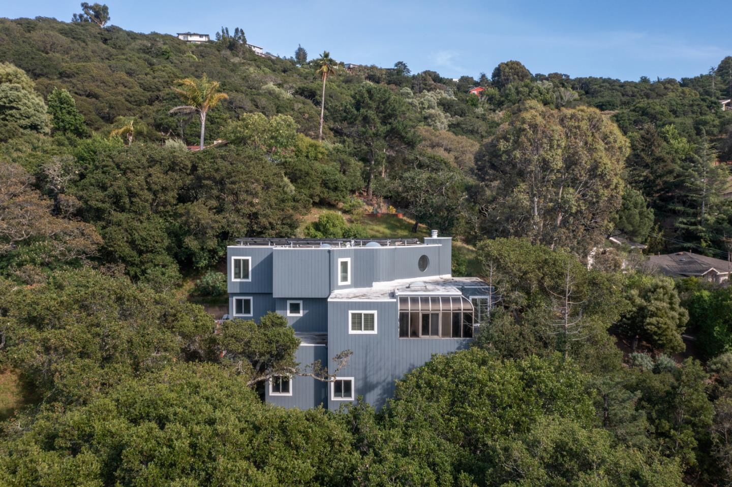 Detail Gallery Image 27 of 28 For 1130 Chula Vista Dr, Belmont,  CA 94002 - 4 Beds | 2/1 Baths