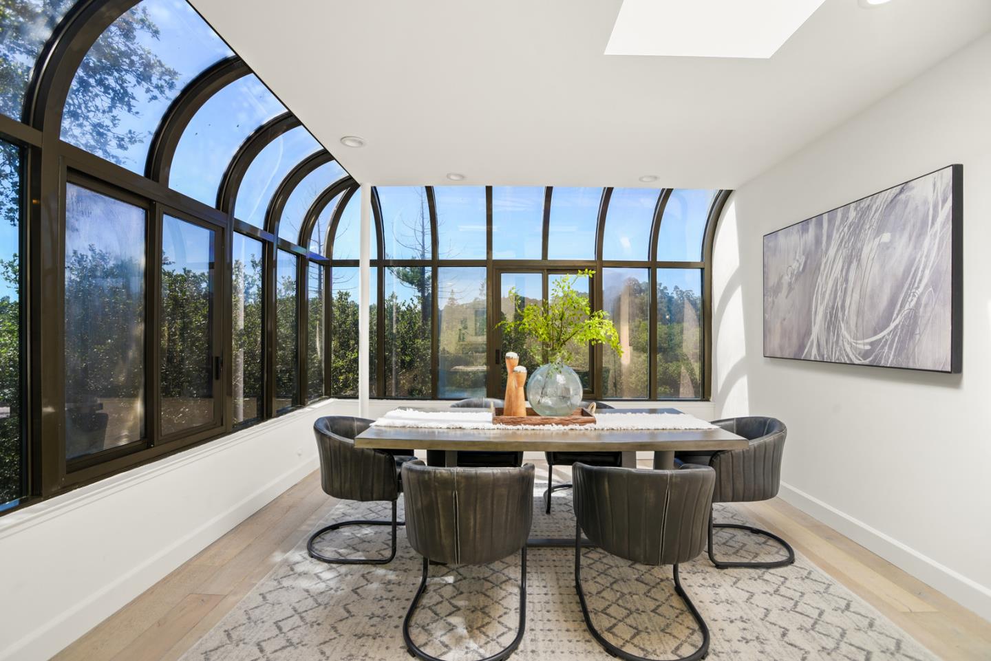 Detail Gallery Image 3 of 28 For 1130 Chula Vista Dr, Belmont,  CA 94002 - 4 Beds | 2/1 Baths