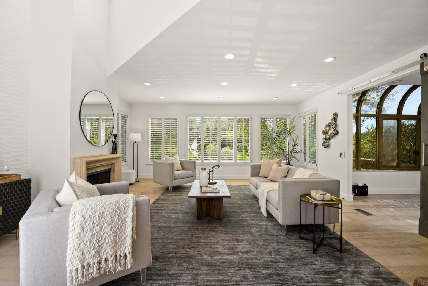 Detail Gallery Image 6 of 28 For 1130 Chula Vista Dr, Belmont,  CA 94002 - 4 Beds | 2/1 Baths