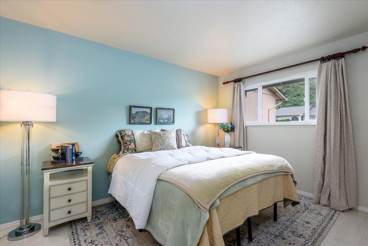 Detail Gallery Image 19 of 30 For 854 Prairie Creek Dr, Pacifica,  CA 94044 - 4 Beds | 2/1 Baths