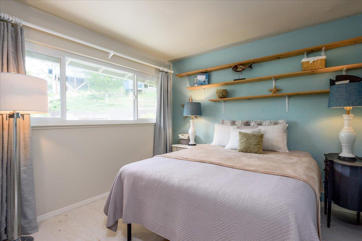 Detail Gallery Image 20 of 30 For 854 Prairie Creek Dr, Pacifica,  CA 94044 - 4 Beds | 2/1 Baths