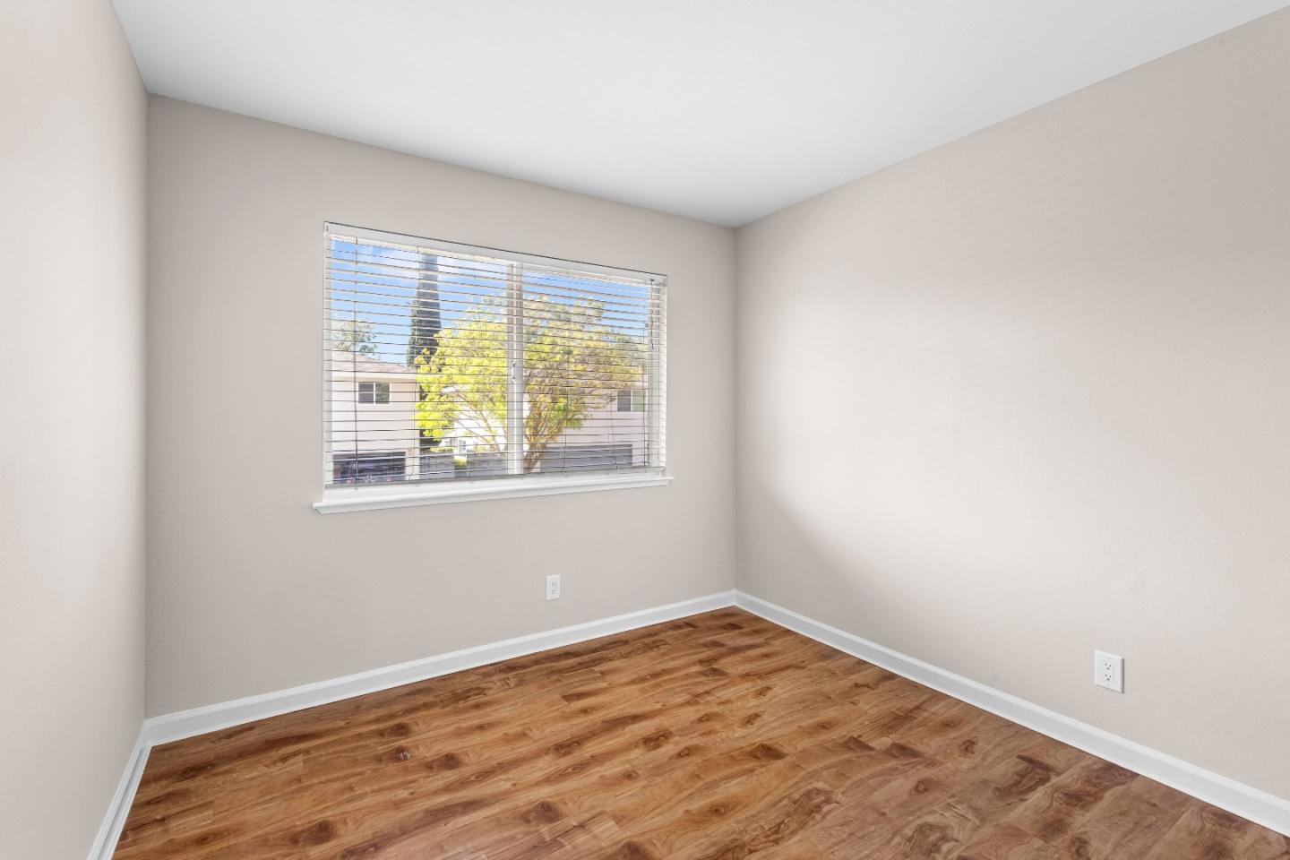 Photo #12: ML82044056 Listing: Photo #12