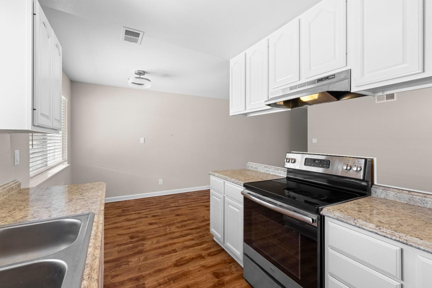 Photo #6: ML82044056 Listing: Photo #6