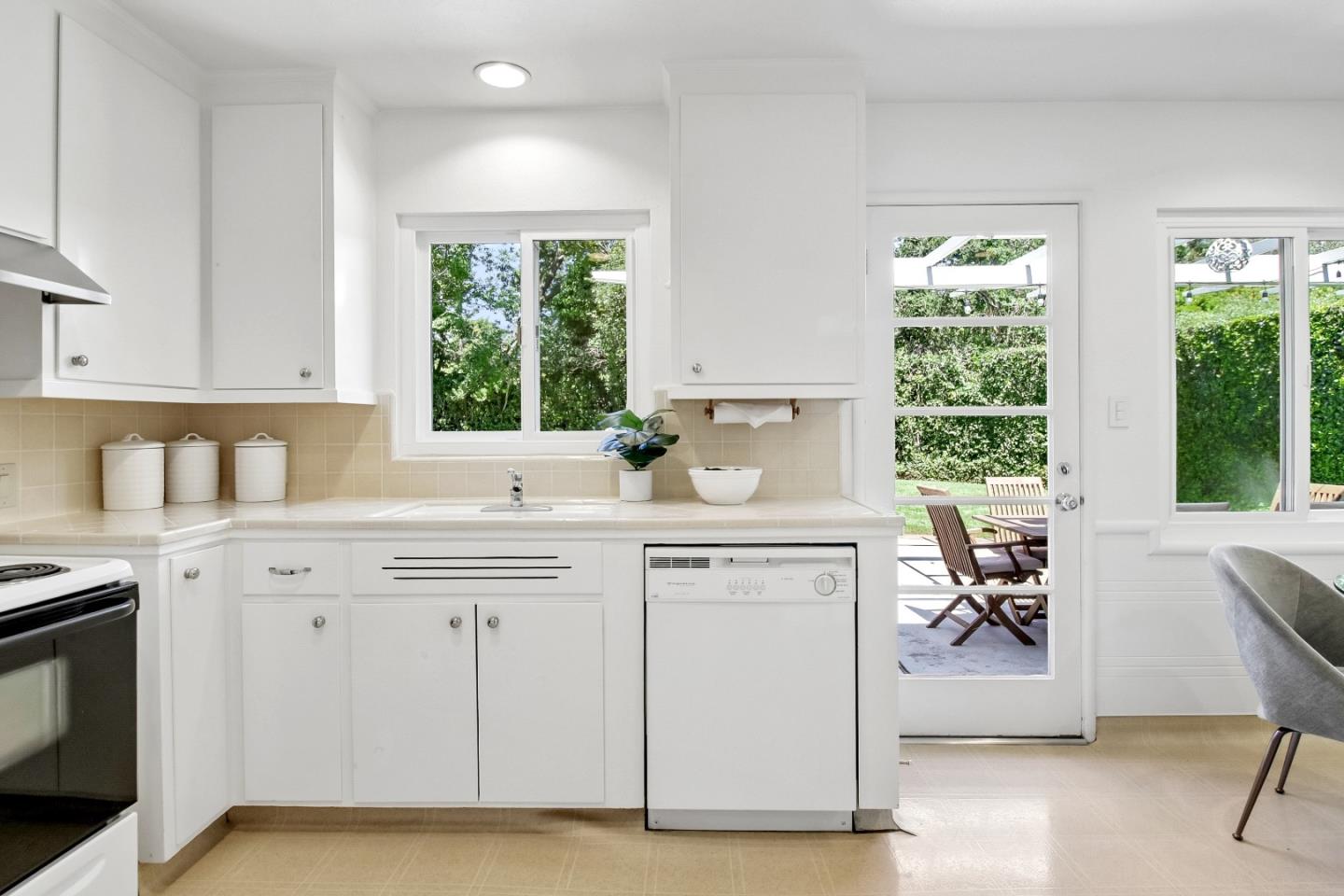 950 Olive, Menlo Park, CA, 94025