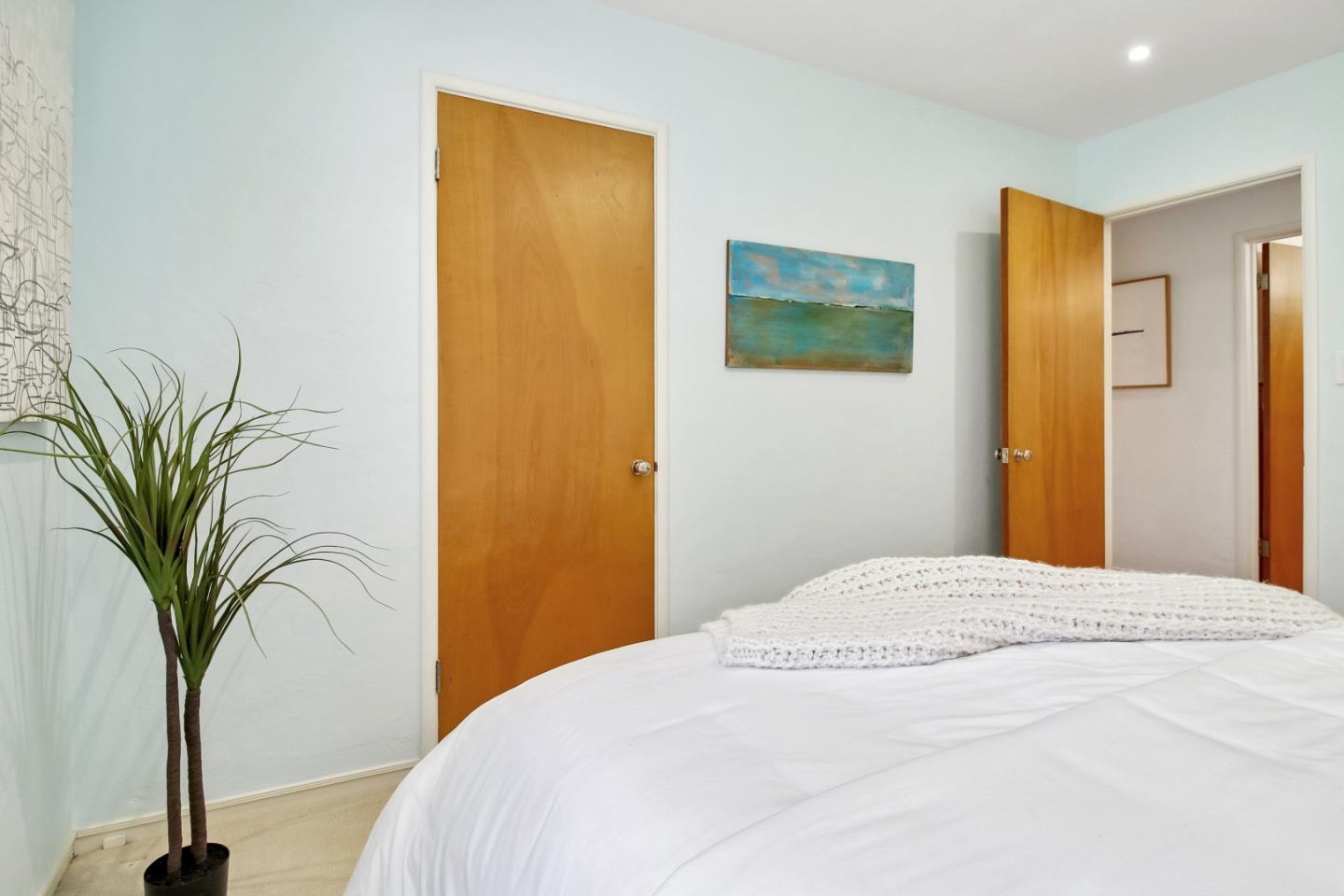 950 Olive, Menlo Park, CA, 94025