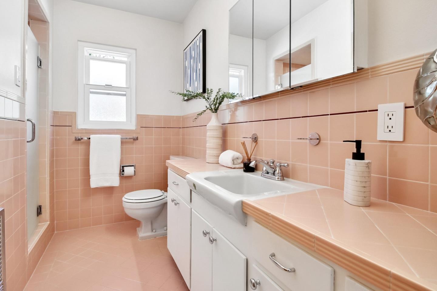 950 Olive, Menlo Park, CA, 94025