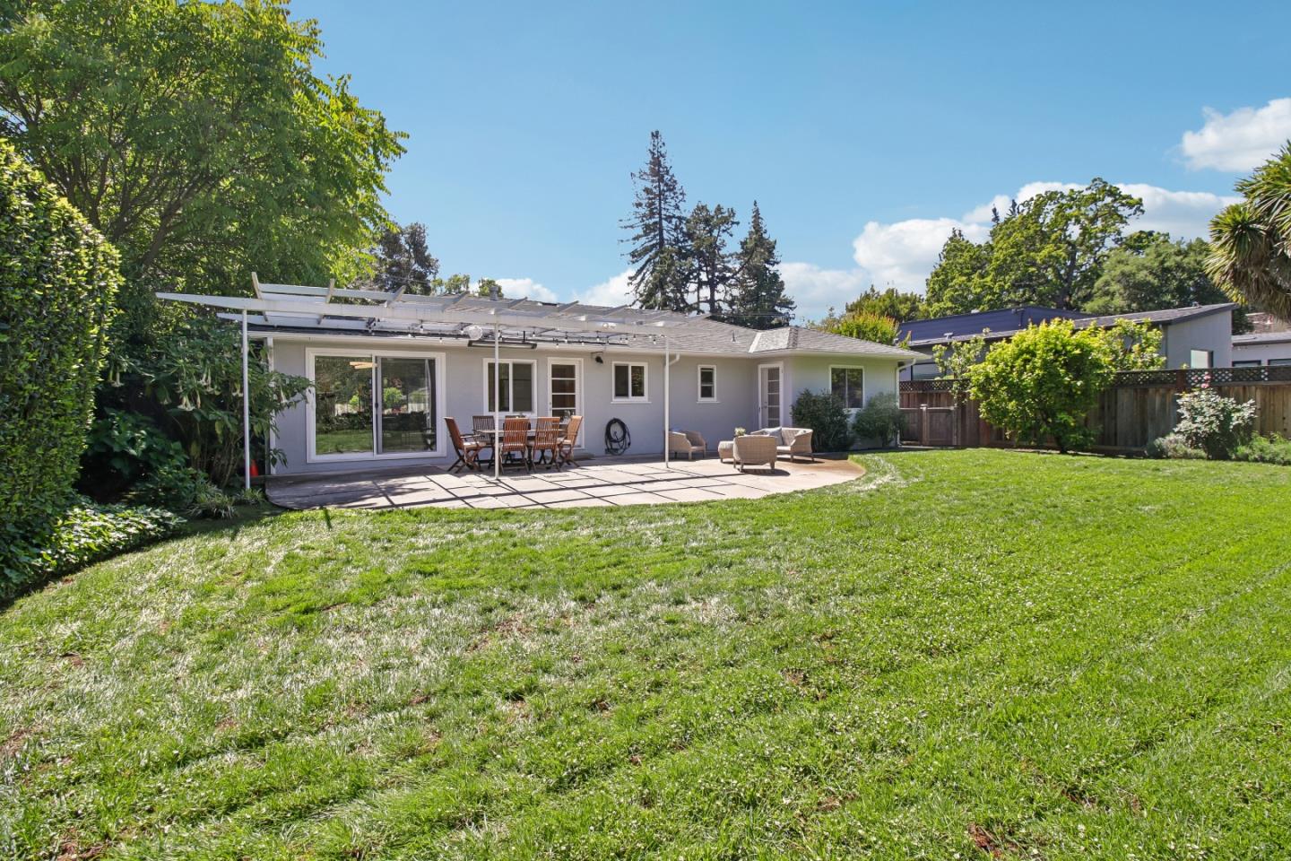 950 Olive, Menlo Park, CA, 94025