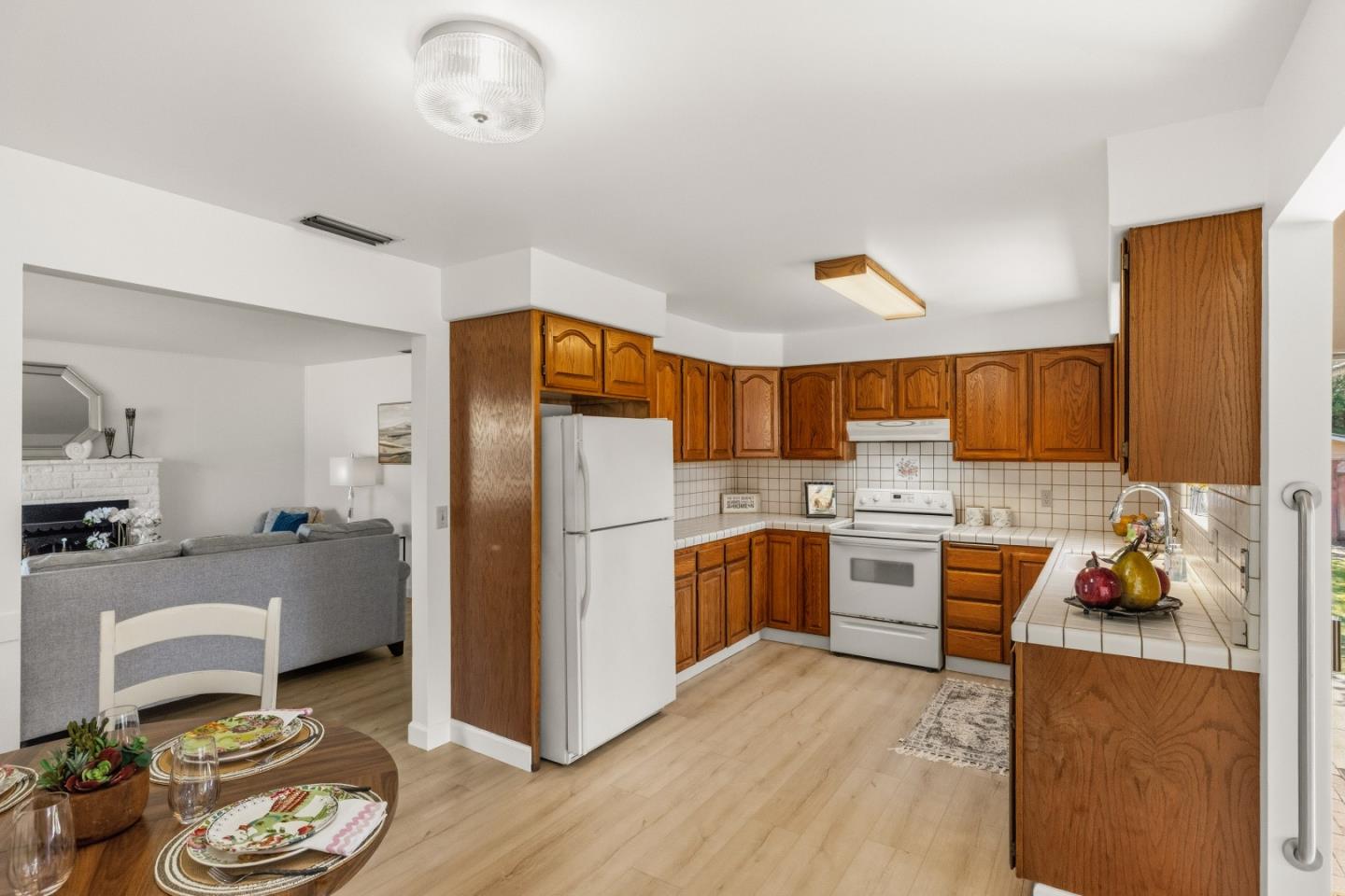 Detail Gallery Image 11 of 53 For 1317 Funston Ave, Pacific Grove,  CA 93950 - 3 Beds | 2 Baths