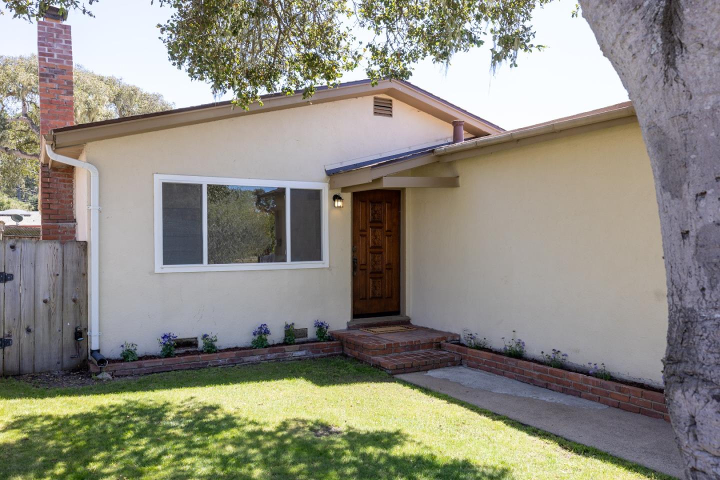 Detail Gallery Image 3 of 53 For 1317 Funston Ave, Pacific Grove,  CA 93950 - 3 Beds | 2 Baths