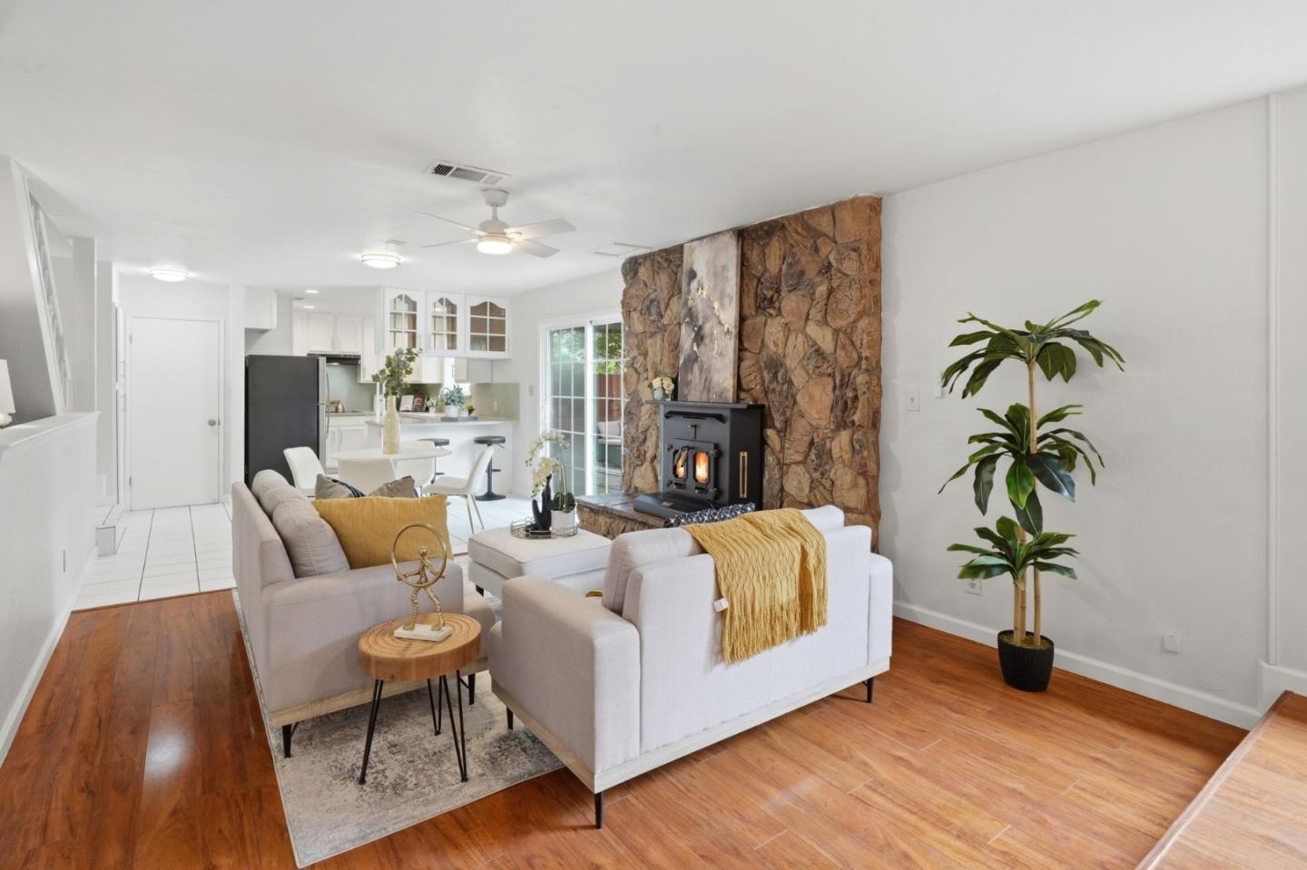 Detail Gallery Image 22 of 56 For 2934 Kilo Ave, San Jose,  CA 95124 - 4 Beds | 2 Baths