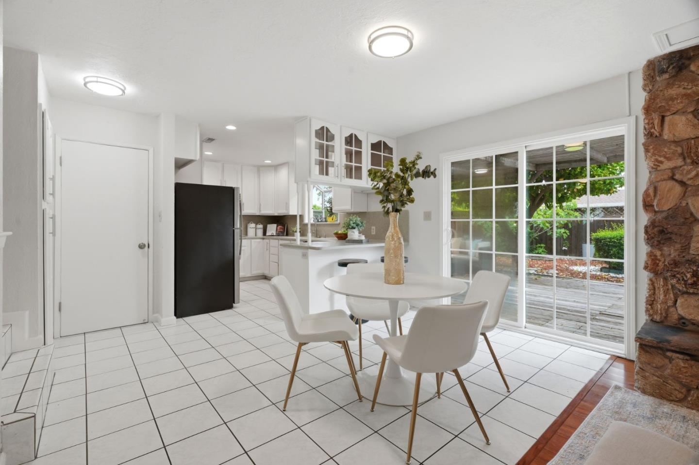 Detail Gallery Image 23 of 56 For 2934 Kilo Ave, San Jose,  CA 95124 - 4 Beds | 2 Baths