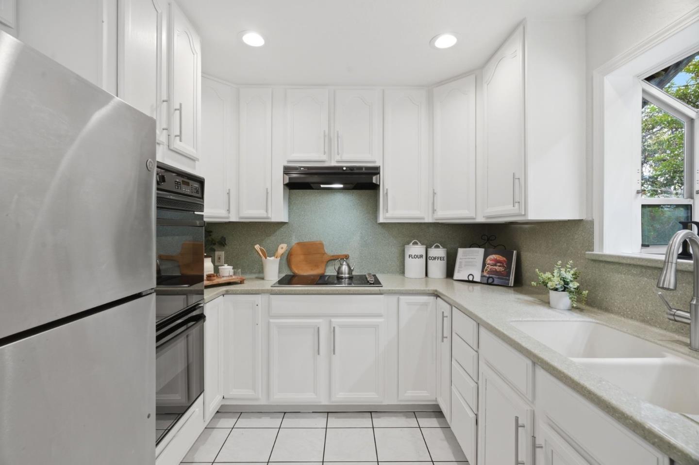 Detail Gallery Image 29 of 56 For 2934 Kilo Ave, San Jose,  CA 95124 - 4 Beds | 2 Baths