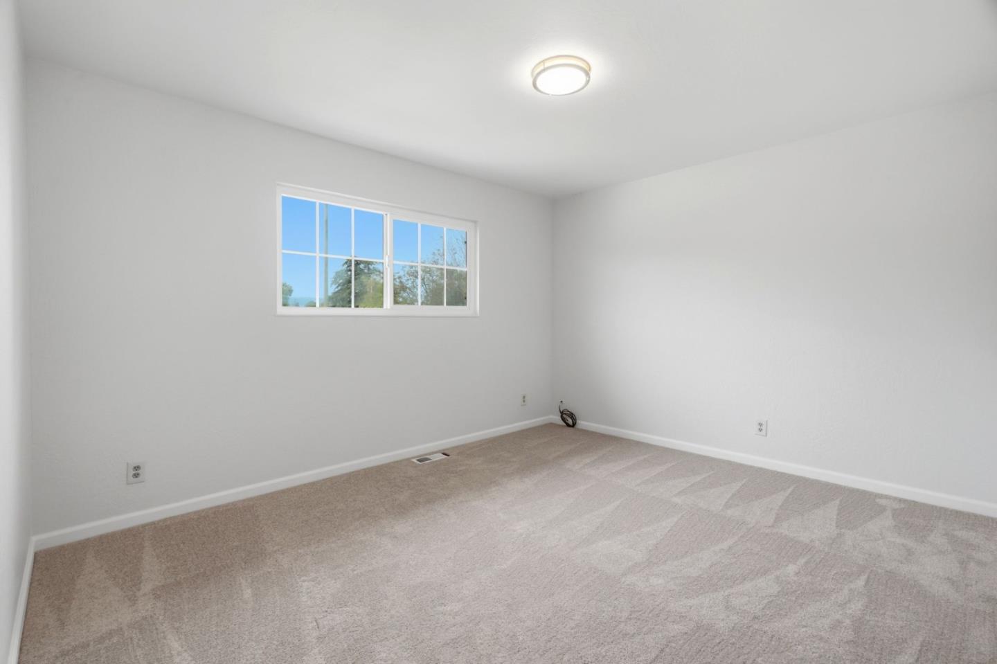 Detail Gallery Image 37 of 56 For 2934 Kilo Ave, San Jose,  CA 95124 - 4 Beds | 2 Baths