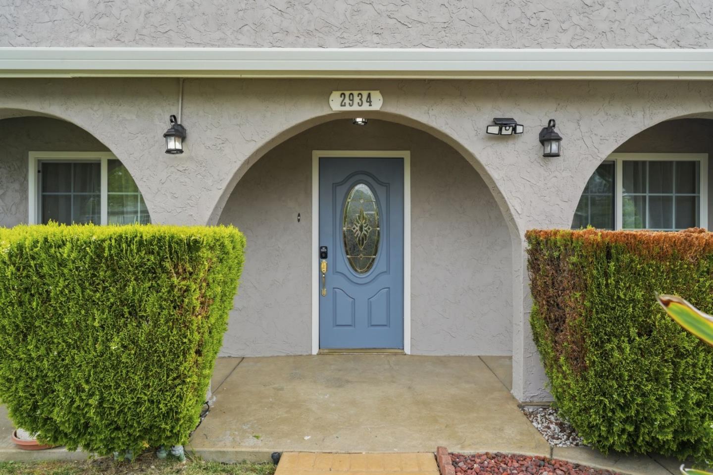 Detail Gallery Image 7 of 56 For 2934 Kilo Ave, San Jose,  CA 95124 - 4 Beds | 2 Baths