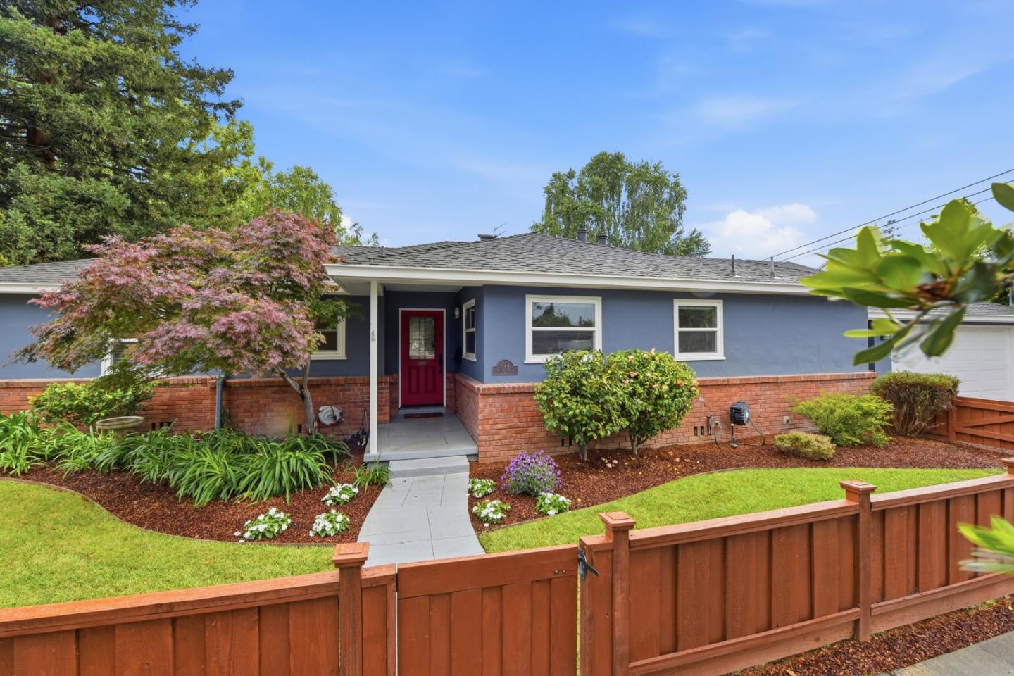 Detail Gallery Image 2 of 66 For 944 Malone Rd, San Jose,  CA 95125 - 3 Beds | 1/1 Baths