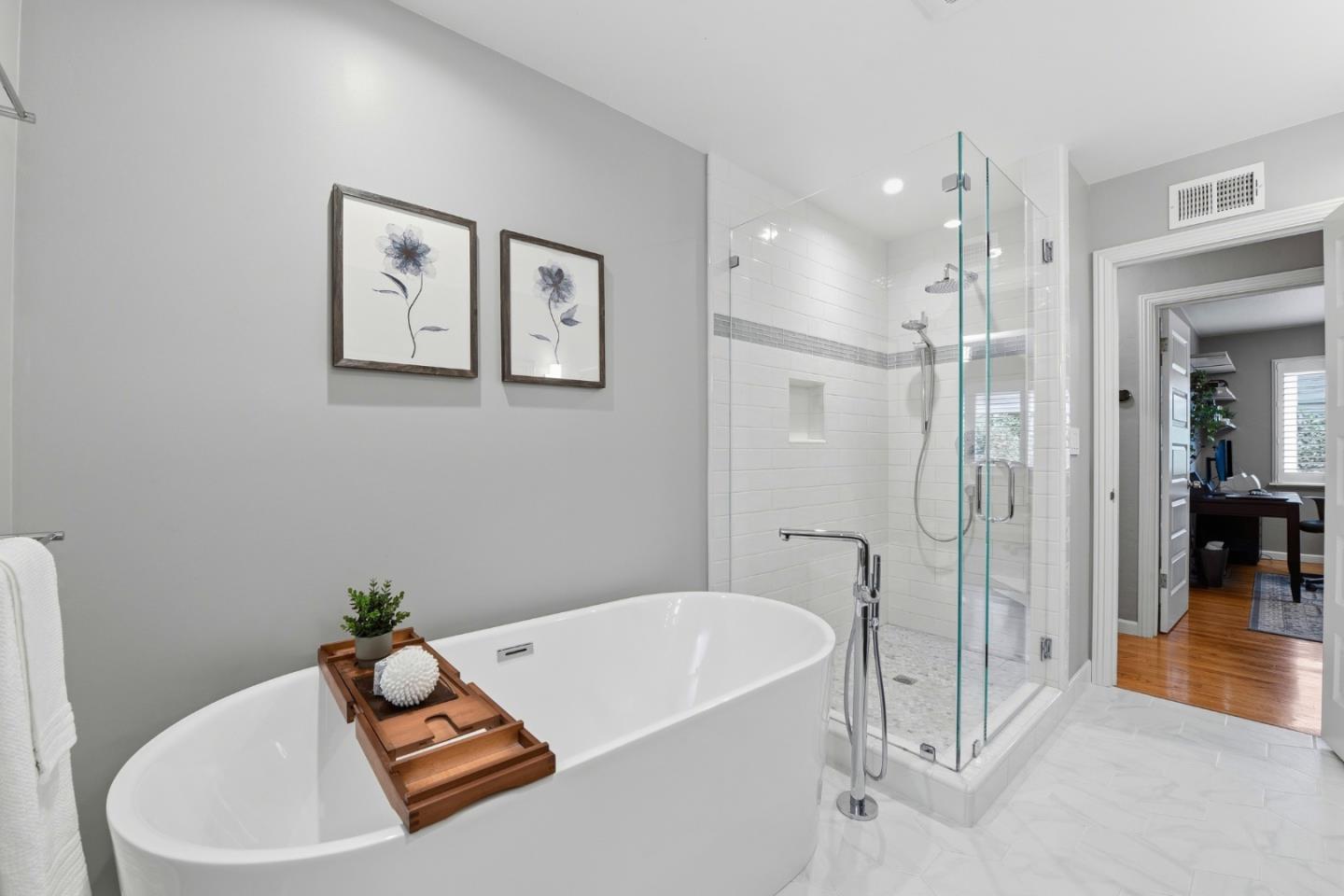 Detail Gallery Image 25 of 66 For 944 Malone Rd, San Jose,  CA 95125 - 3 Beds | 1/1 Baths