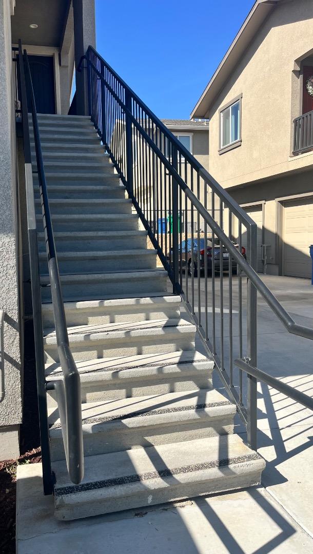 Detail Gallery Image 2 of 27 For 708 Gabilan Dr, Soledad,  CA 93960 - 2 Beds | 1 Baths