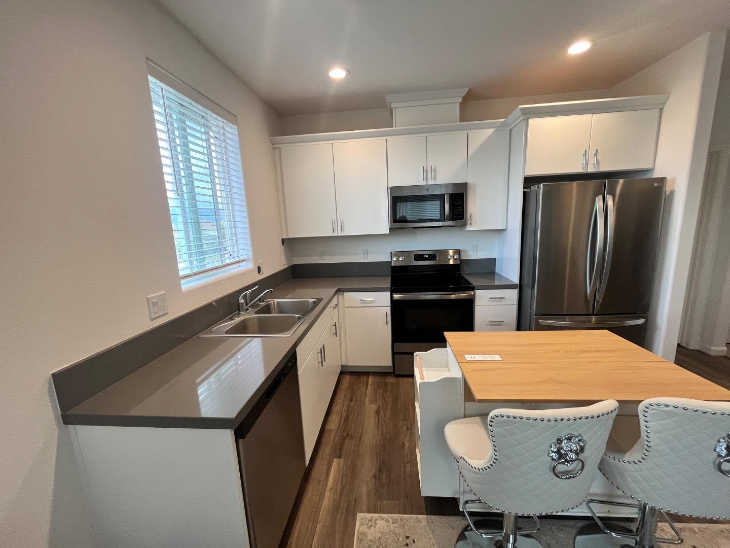 Detail Gallery Image 9 of 27 For 708 Gabilan Dr, Soledad,  CA 93960 - 2 Beds | 1 Baths