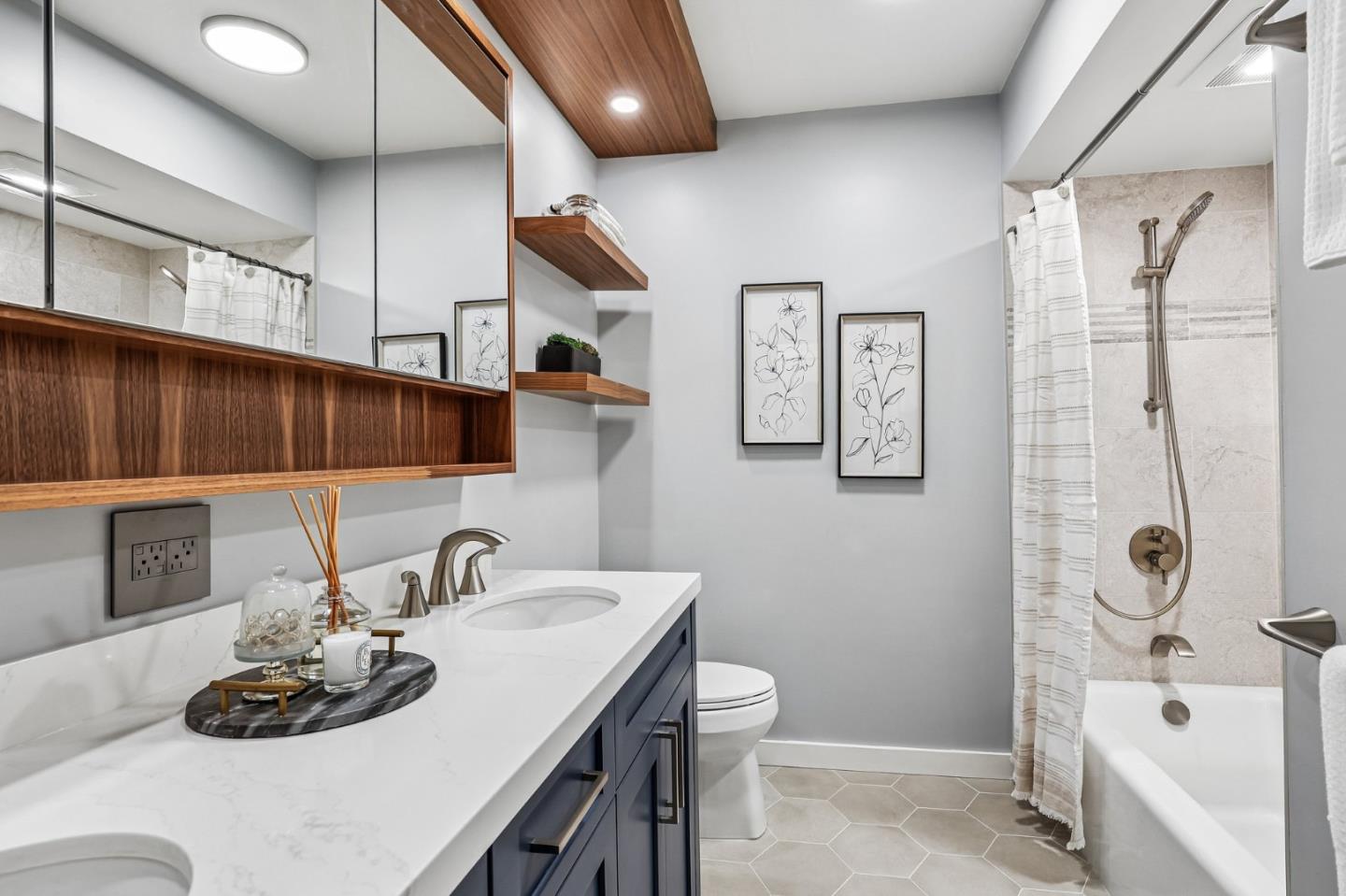 Photo #19: ML82044080 Listing: Photo #19
