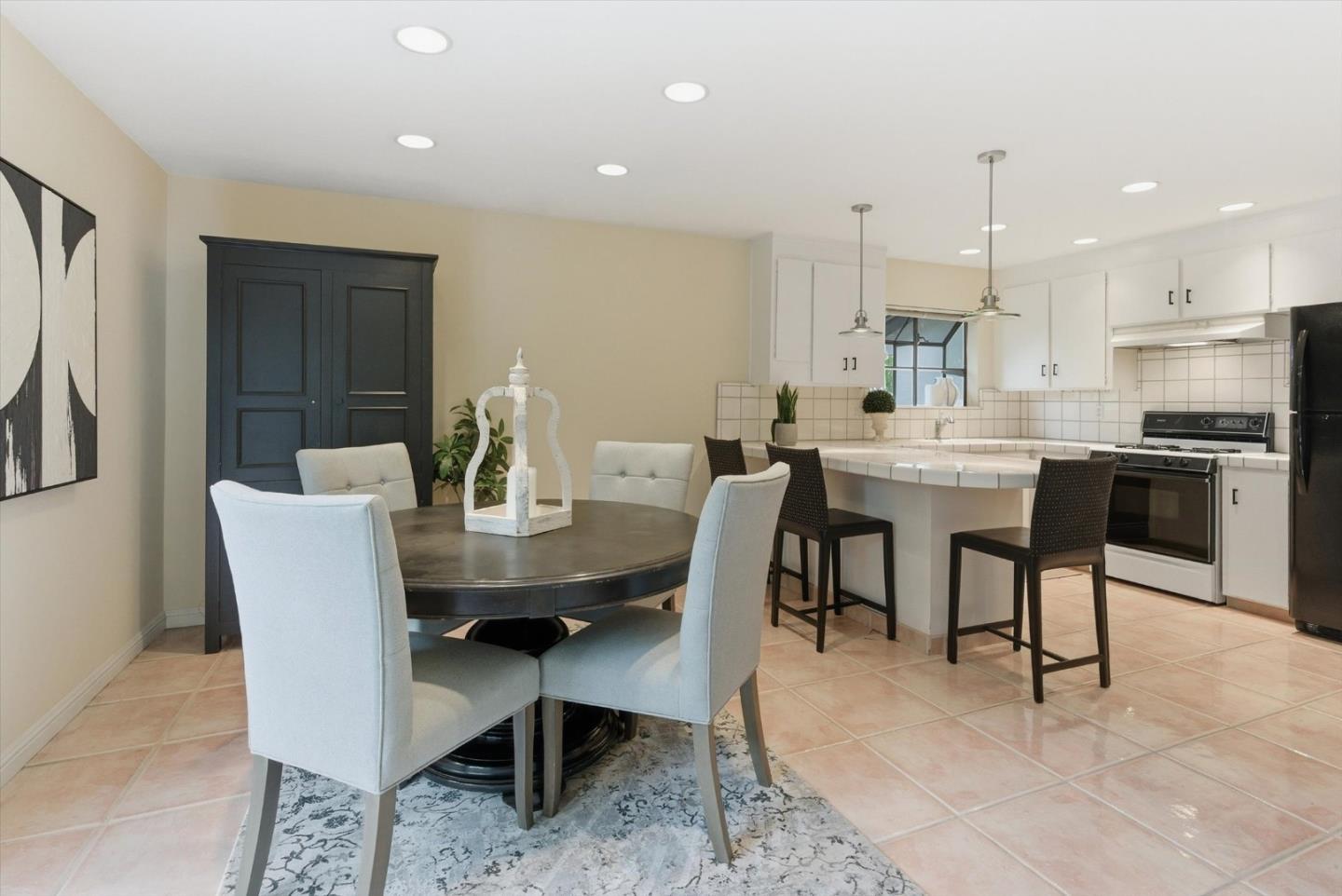 Detail Gallery Image 13 of 27 For 5892 Tandera Ave, San Jose,  CA 95123 - 3 Beds | 2 Baths