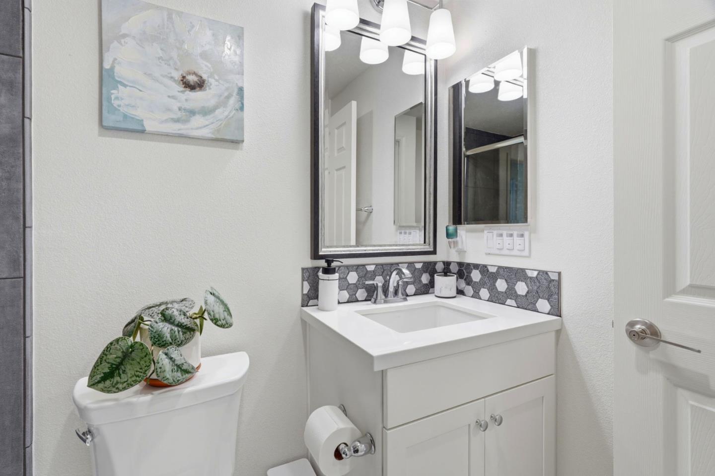 Photo #22: ML82044083 Listing: Photo #22