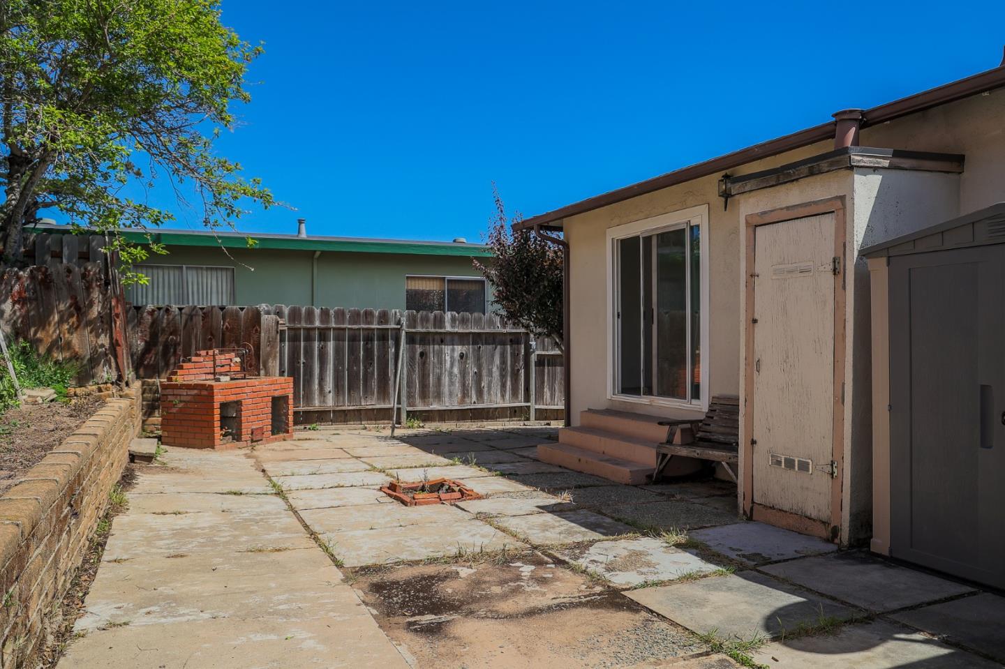 Detail Gallery Image 22 of 23 For 336 High St, Monterey,  CA 93940 - 3 Beds | 2 Baths