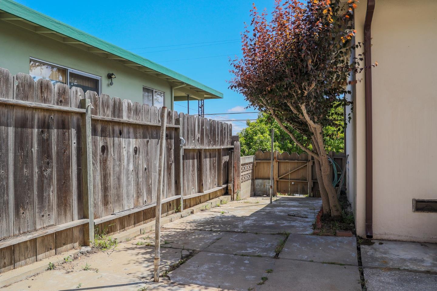 Detail Gallery Image 23 of 23 For 336 High St, Monterey,  CA 93940 - 3 Beds | 2 Baths