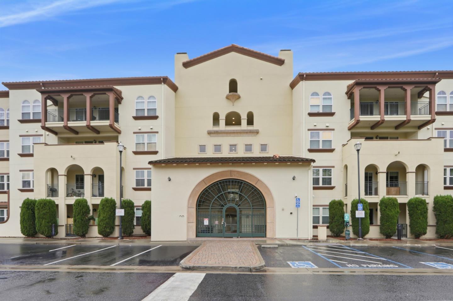 Front Image Thumbnail for ML82044087