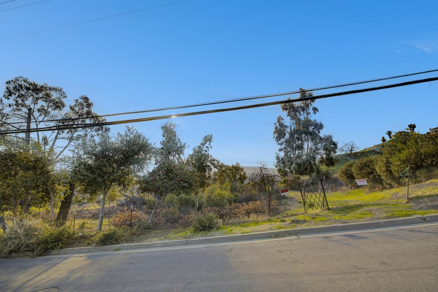 Detail Gallery Image 22 of 30 For 807 Boulder Dr, San Jose,  CA 95132 - – Beds | – Baths